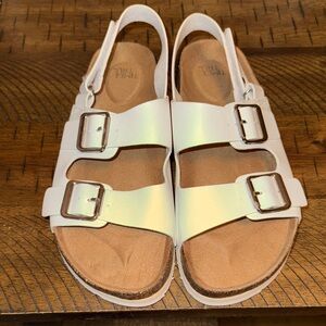 Time and Tru women’s Sandals